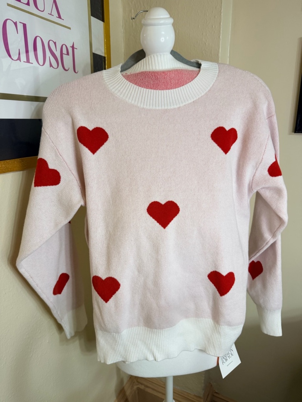 Pink Crewneck Sweater‎ with Red Heart Motifs